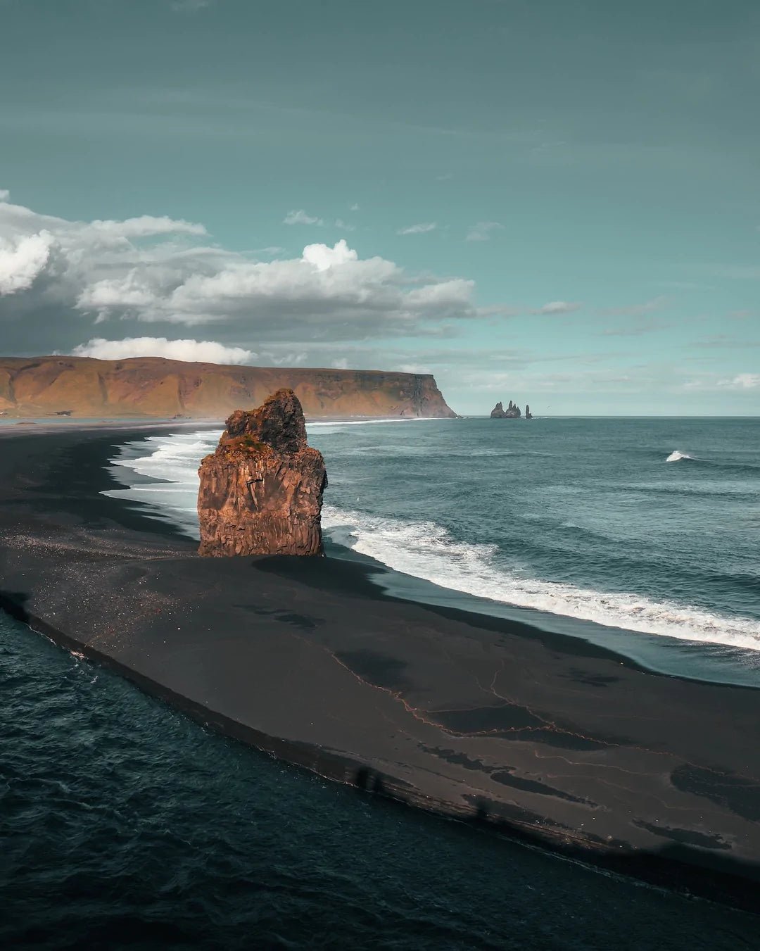 Arnardrangur Iceland - Peter Yan Studio