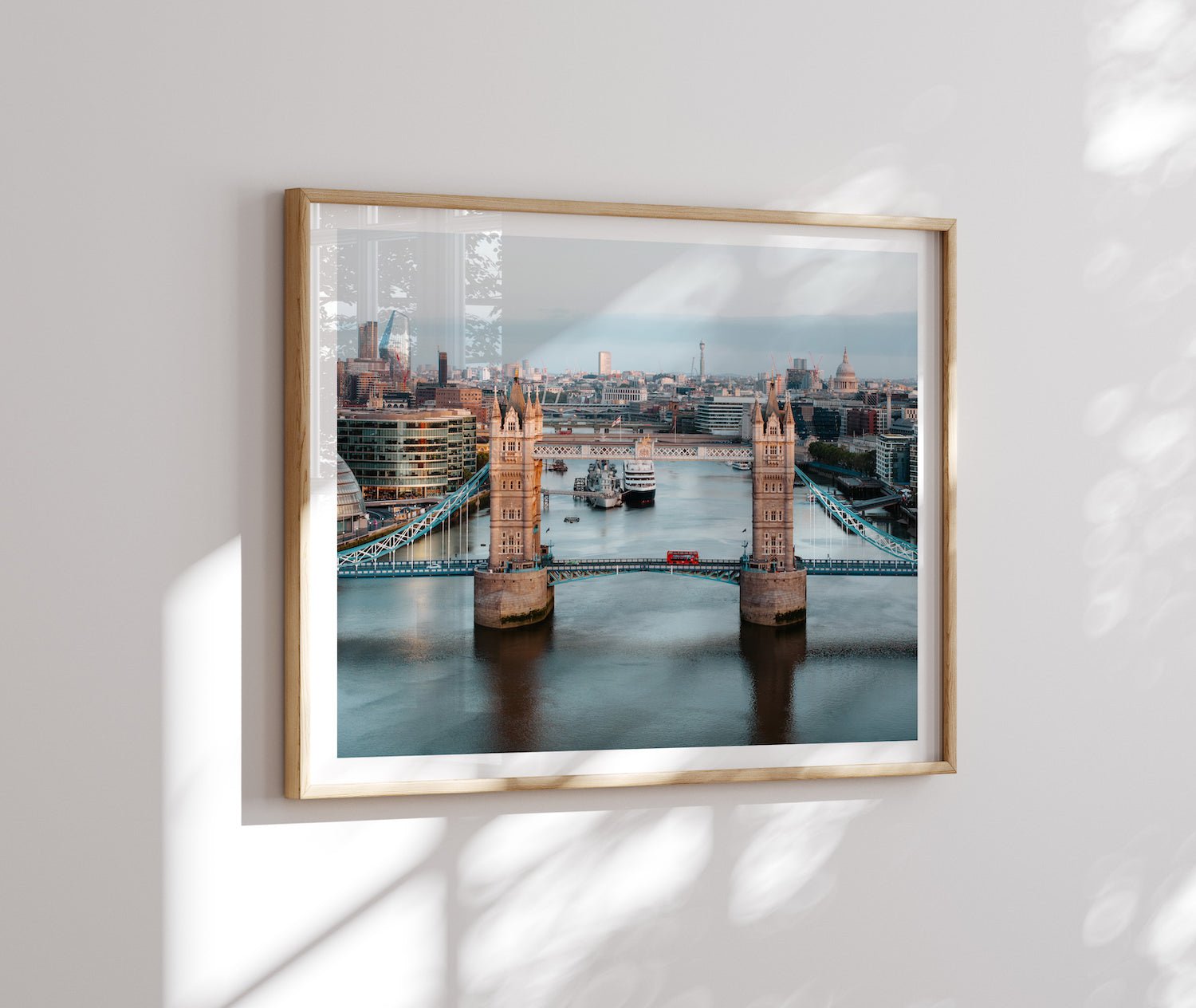 London Tower Bridge I - Peter Yan Studio Framed Photo Print Wall Art