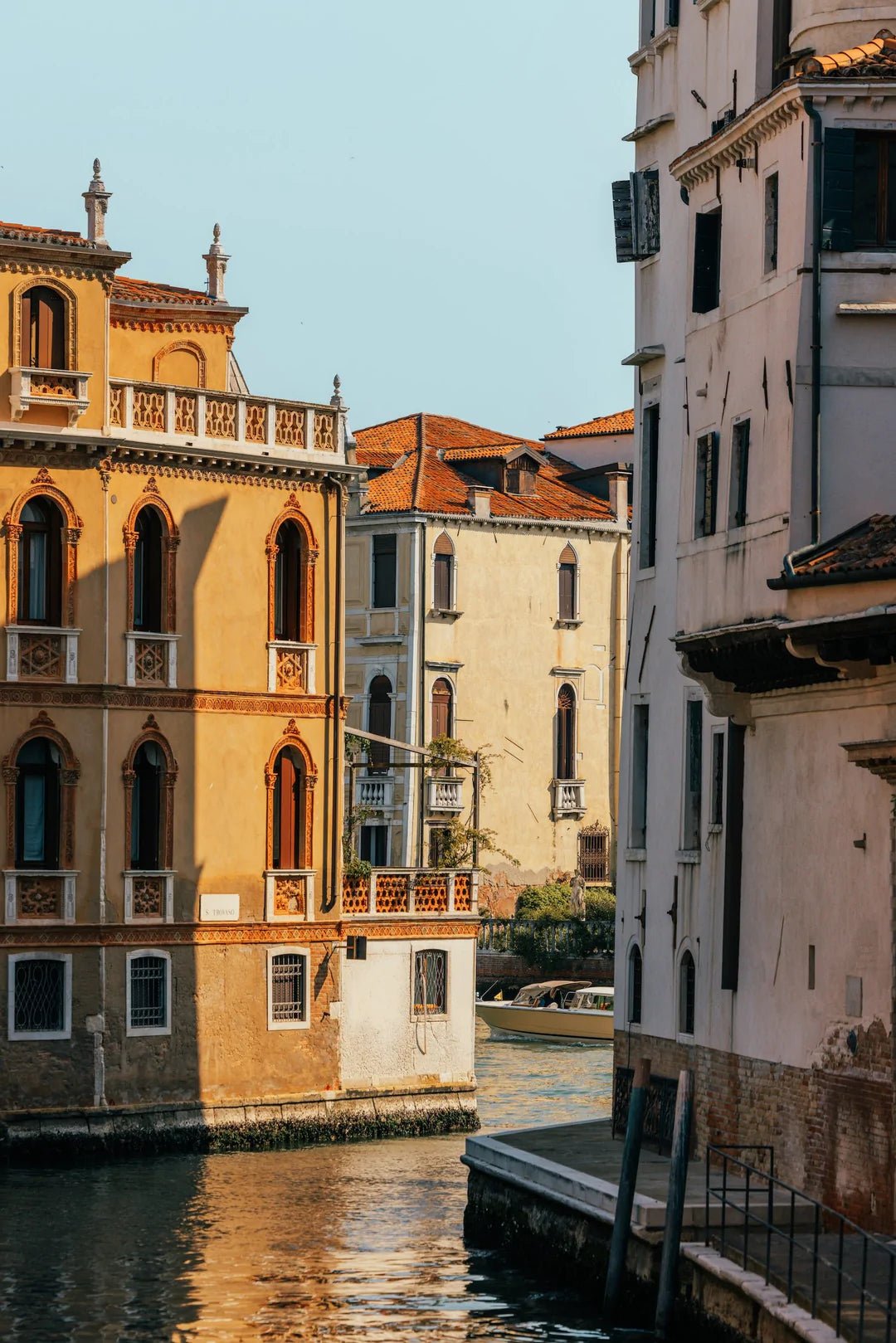 Venice Street Series 3 - Peter Yan Studio