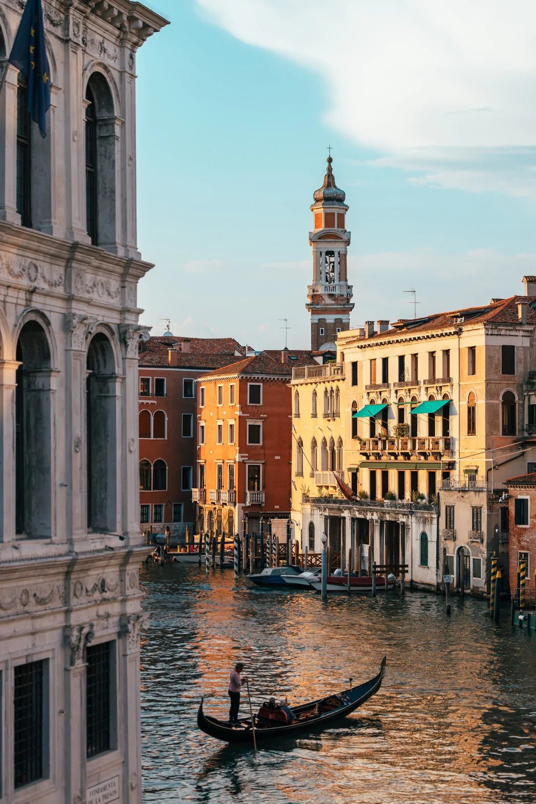 Venice Street Series 5 - Peter Yan Studio