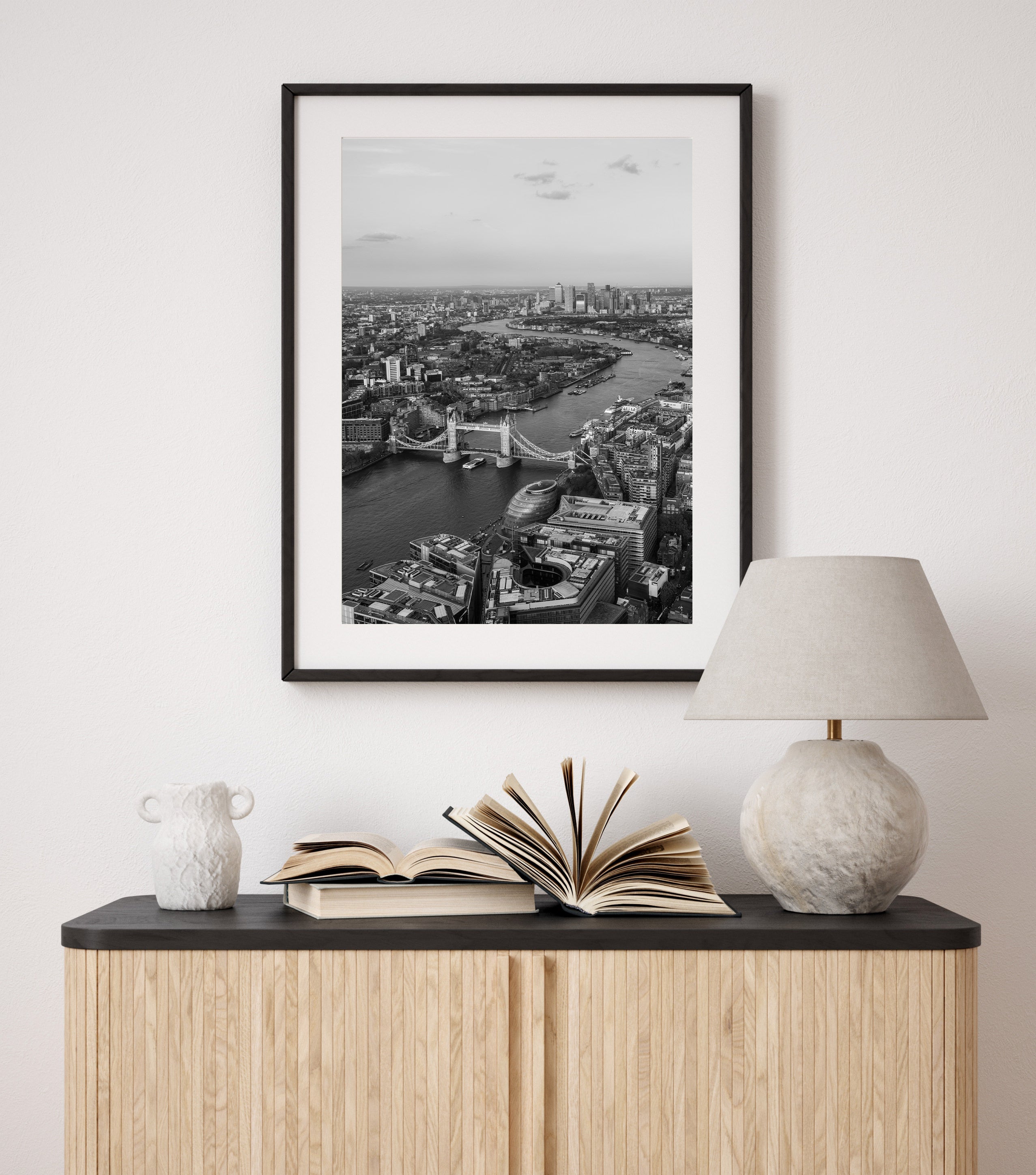 London Sunset in Black & White - Peter Yan Studio Framed Photo Print Wall Art